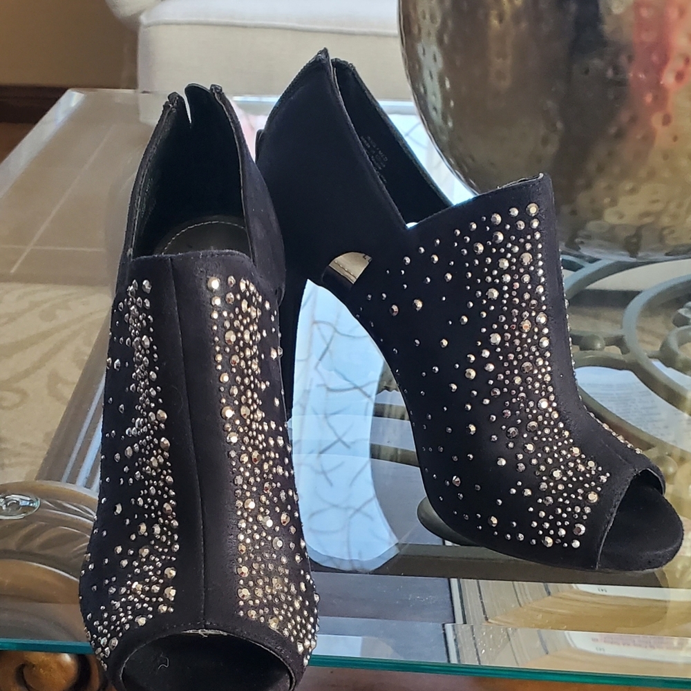 JLo High heels - Picture 2 of 5